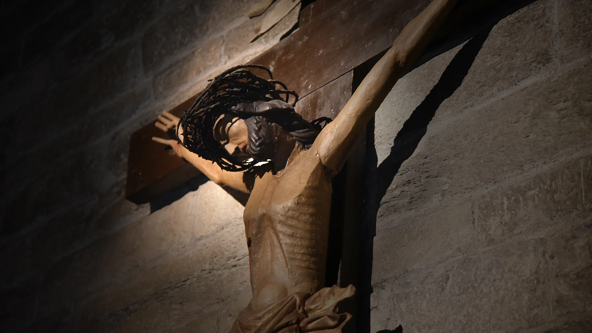 Le Christ en croix, cathédrale de Sion